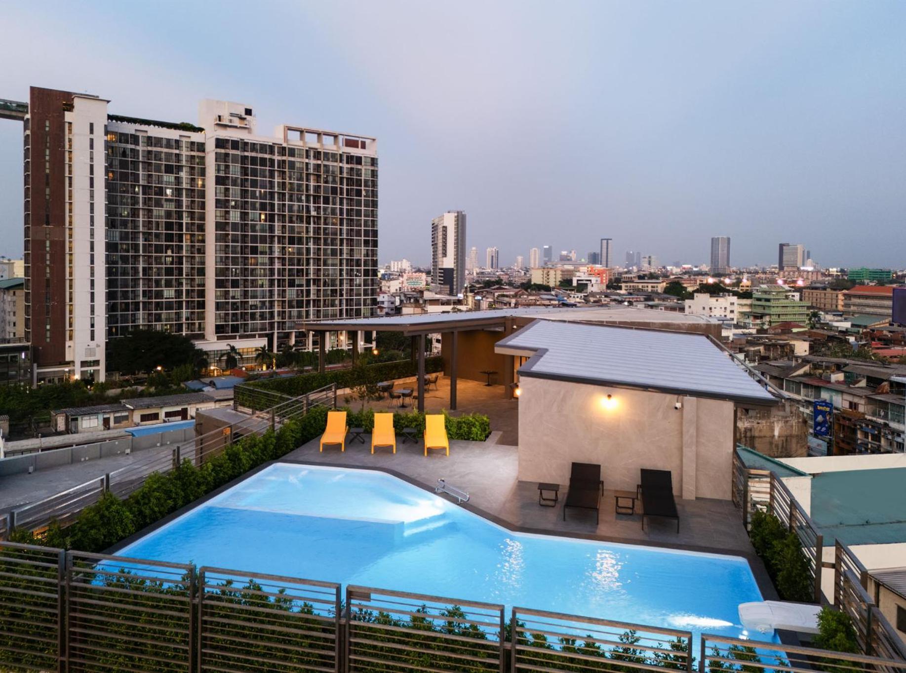 Lumen Bangkok Udomsuk Station Otel Dış mekan fotoğraf